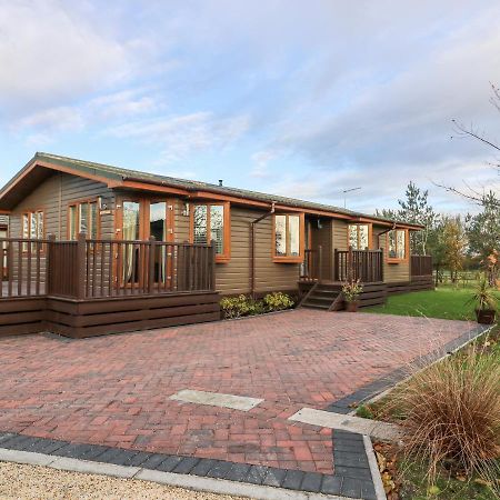 Oakwood Lodge York Exterior foto