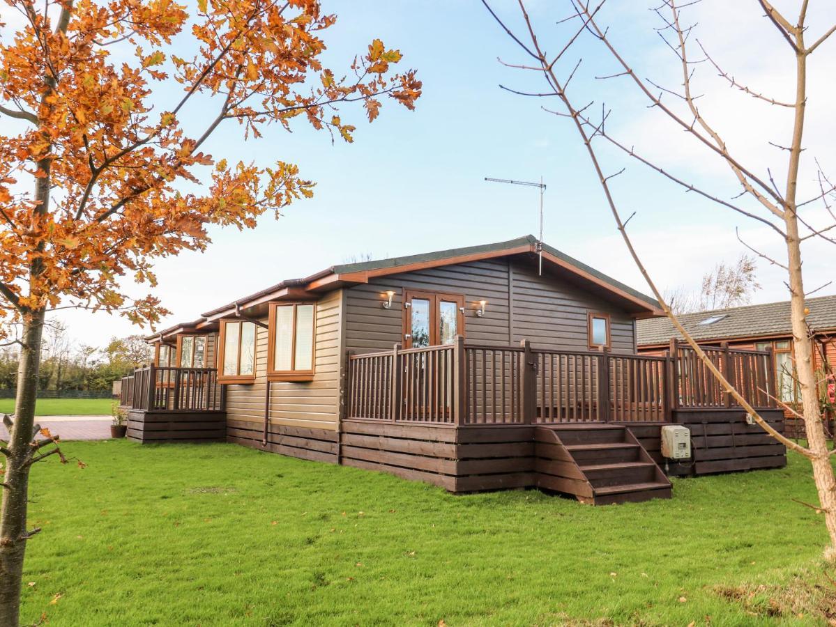 Oakwood Lodge York Exterior foto